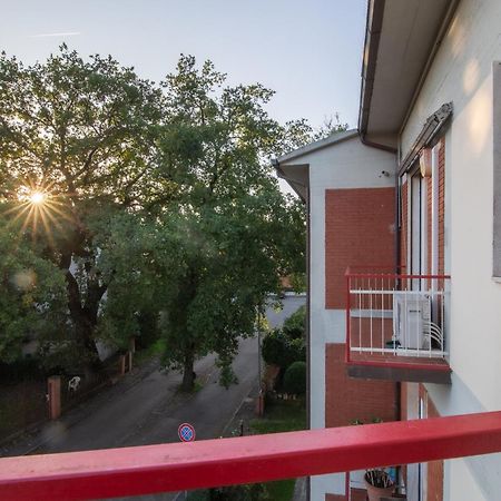 Domus Umberto - Guest House アレッツォ エクステリア 写真