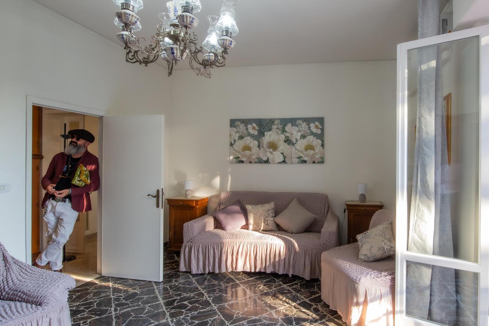 Domus Umberto - Guest House アレッツォ エクステリア 写真